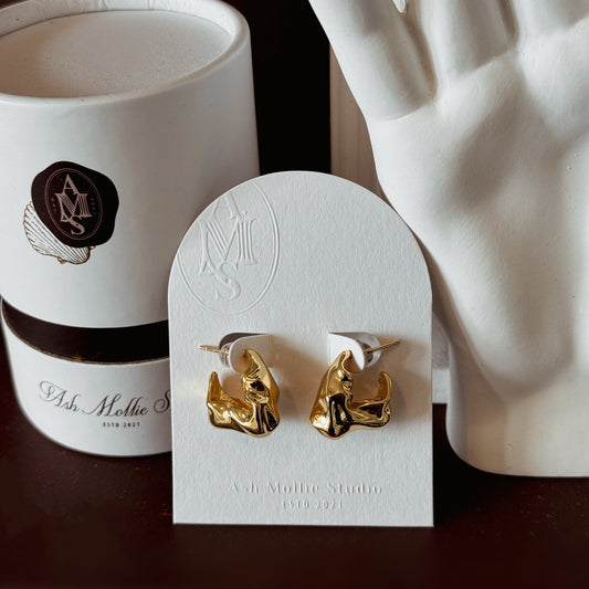 DEVI Uneven Wavy Earrings - ASH MOLLIE STUDIO
