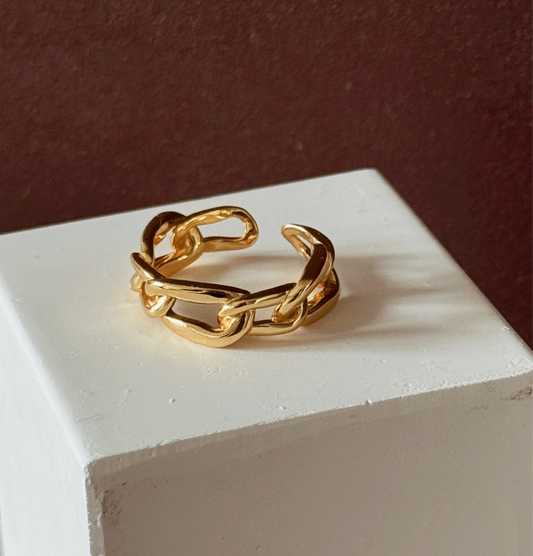DENA Uneven Chain Links Ring - ASH MOLLIE STUDIO