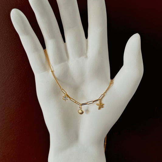 THEIA Seashell, Star, and Crystal Necklace - ASH MOLLIE STUDIO