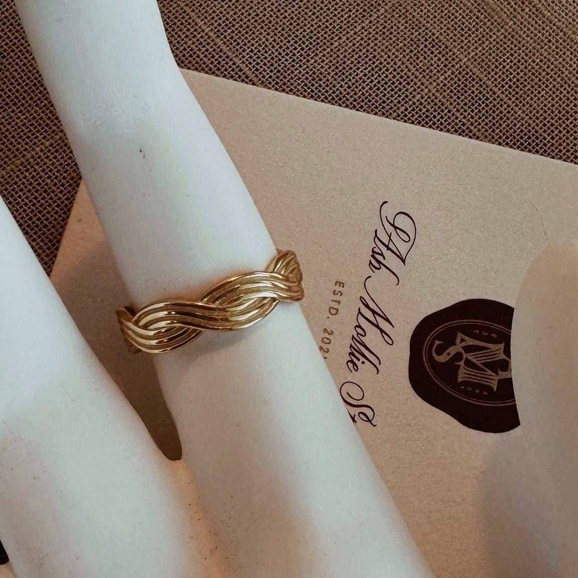 AMS French Vintage Classy Gold Twisted Braided Ring